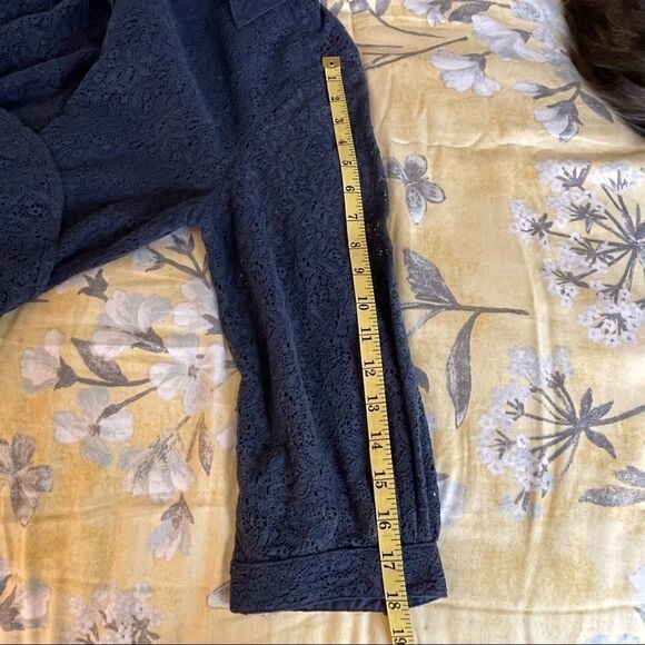 Coldwater‎ Creek Blue Eyelet Lace Blouse - Medium - Picture 12 of 12